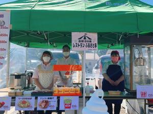 レストランふるさと亭さんの出店の様子
