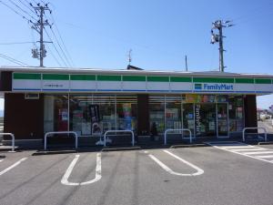 ファミリーマート　とよかわ