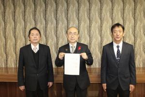 合意書の調印