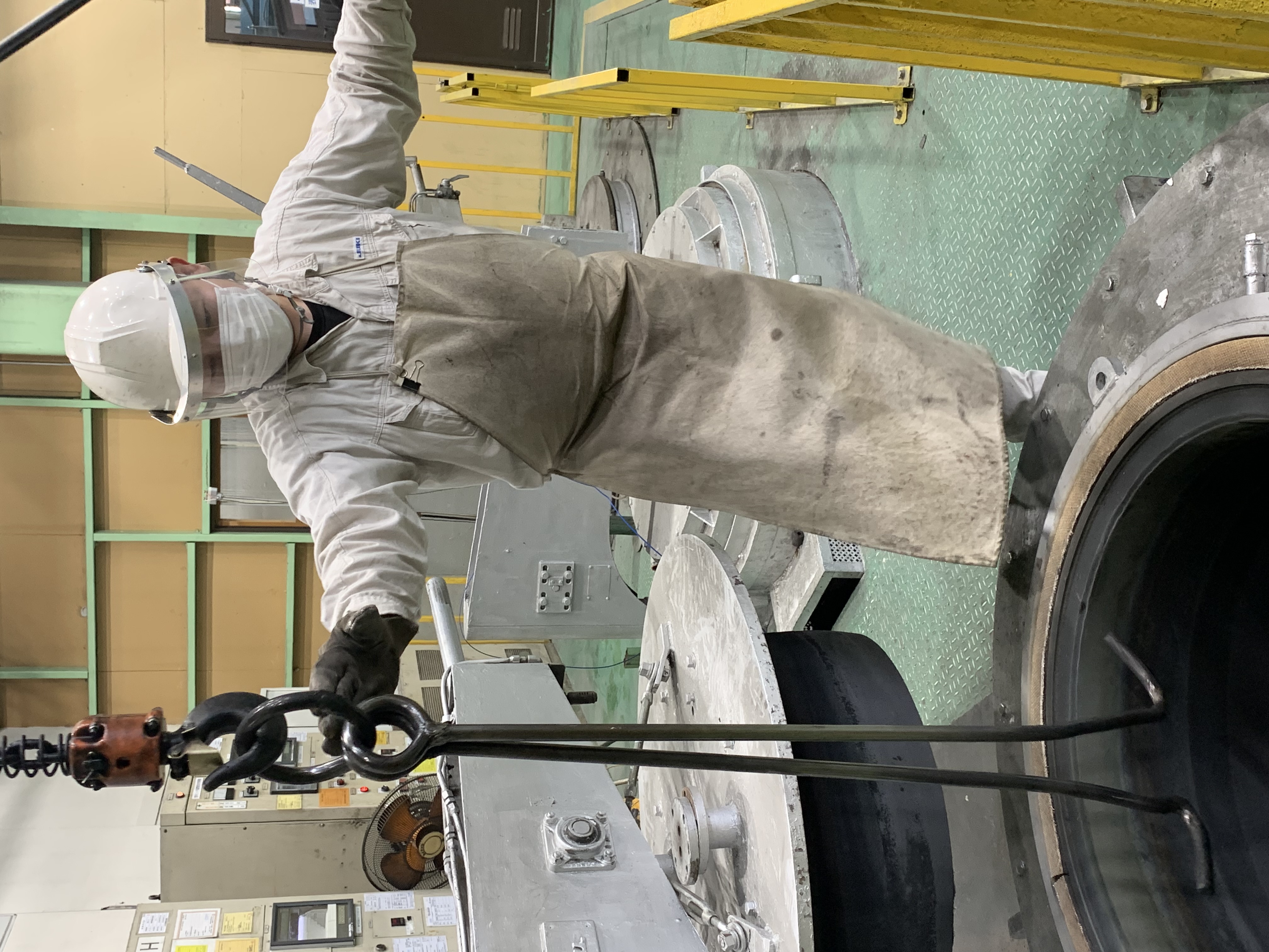 斎藤さん作業中
