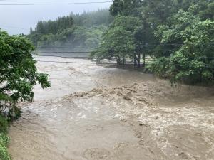 豪雨