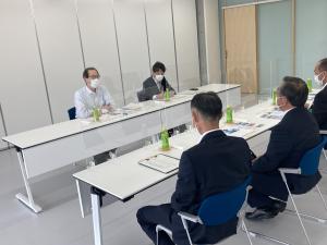 知事