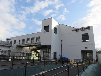 東西自由通路外観