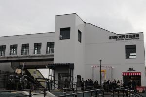 塩川駅東西自由通路開通式