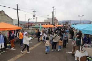 えきまえまるしぇ