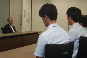 市長と生徒