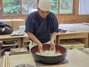 主任講師によるそば打ち